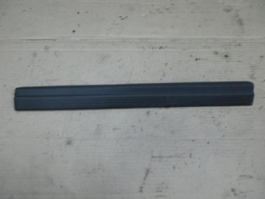 Накладка порога внутренняя MERCEDES-BENZ CLS-класс C218/X218 рестайлинг (2014 - 2017) — Разборка Мерседес