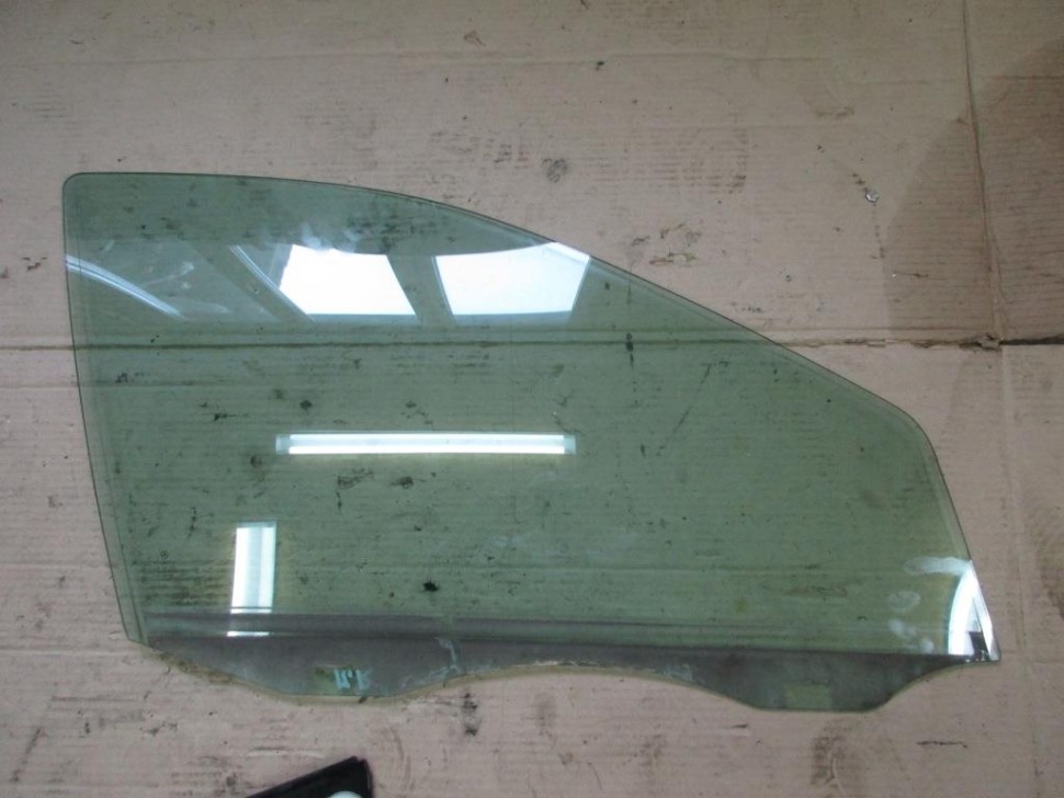 Стекло переднее правое MERCEDES-BENZ C-класс W203/S203/CL203 рестайлинг (2004 - 2008) фото 1 — Разборка Мерседес