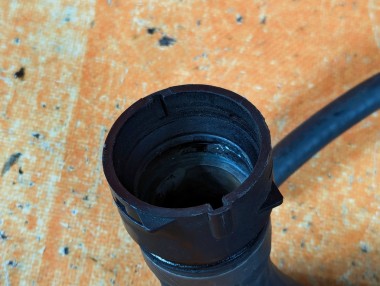 Патрубок радиатора MERCEDES-BENZ S-класс W220 рестайлинг (2002 - 2005) &mdash; Разборка Мерседес