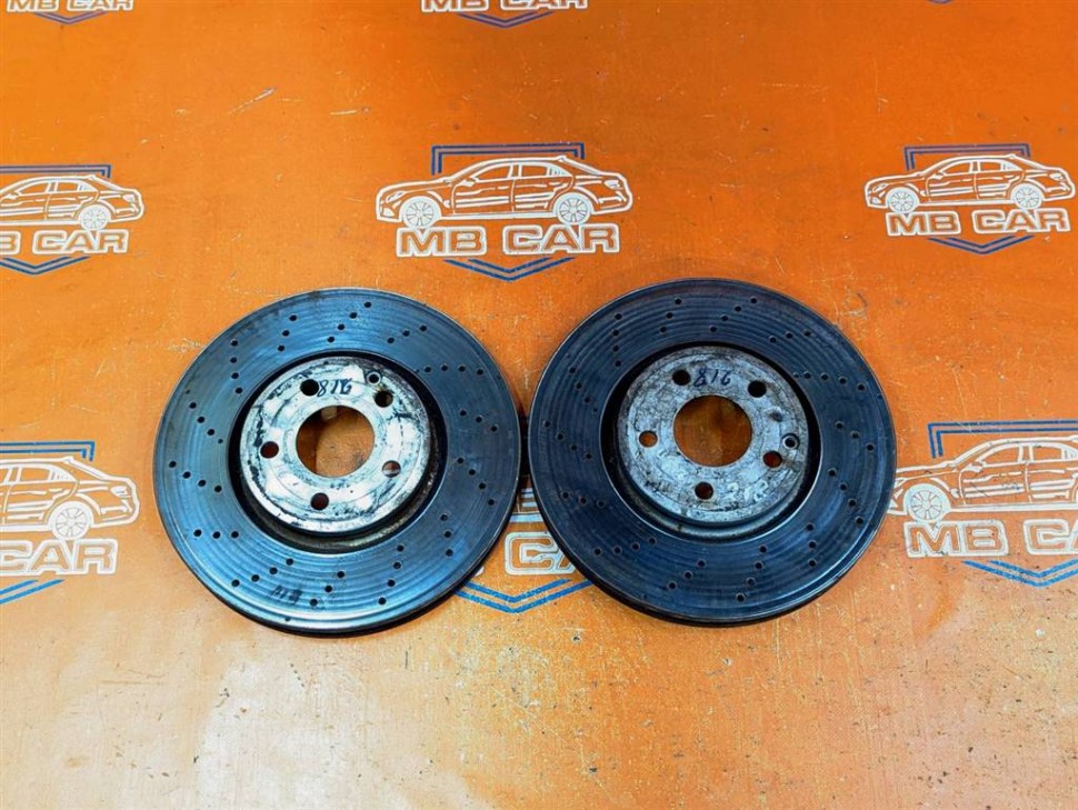 Диски тормозные перед MERCEDES-BENZ CLS-класс C218/X218 рестайлинг (2014 - 2017) фото 1 — Разборка Мерседес