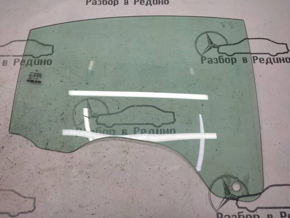 Стекло заднее правое MERCEDES-BENZ CLS-класс C219 (2004 - 2008) фото 1 &mdash; Разборка Мерседес