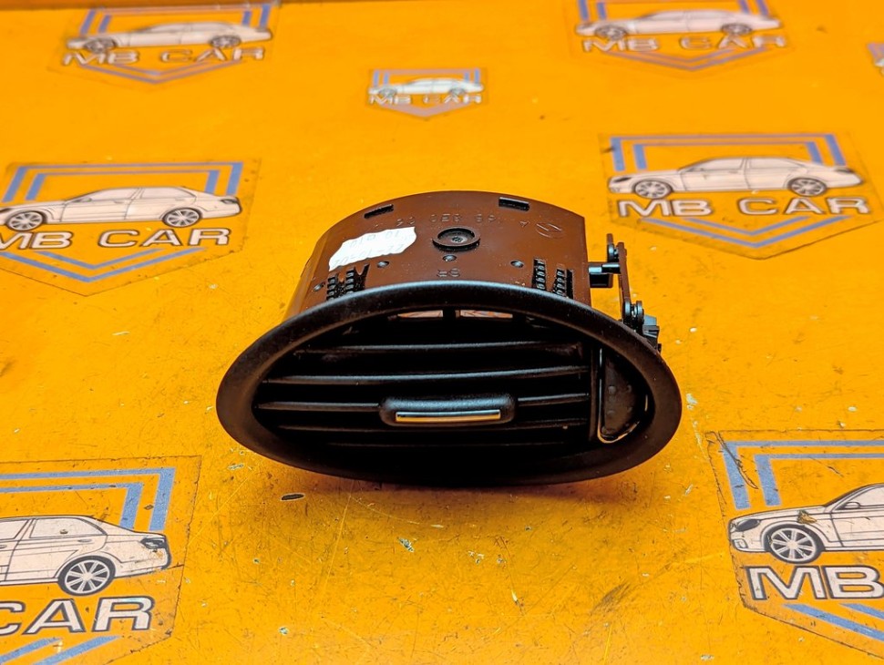 Воздуховод MERCEDES-BENZ A-класс W168 рестайлинг (2001 - 2004) A 210 2.1 AT (140 л.с.) фото 1 &mdash; Разборка Мерседес