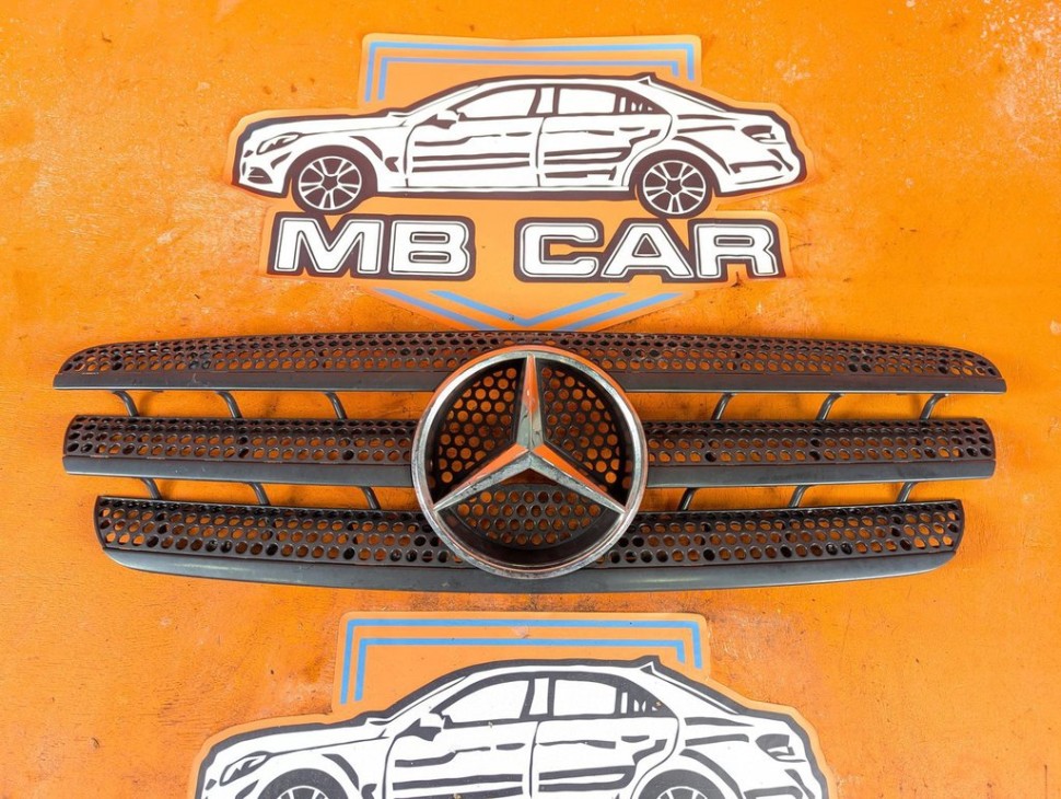 Решетка радиатора MERCEDES-BENZ M-класс W163 рестайлинг (2001 - 2005) фото 1 &mdash; Разборка Мерседес