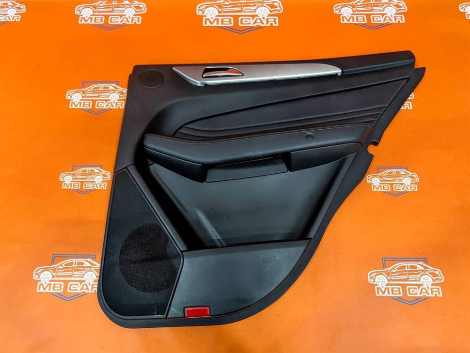 Карта двери задняя правая MERCEDES-BENZ GLE-класс W166 (2015 - 2018) фото 1 — Разборка Мерседес