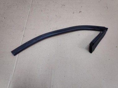 Уплотнитель моторного отсека MERCEDES-BENZ E-класс W212/S212/C207/A207 (2009 - 2013) — Разборка Мерседес