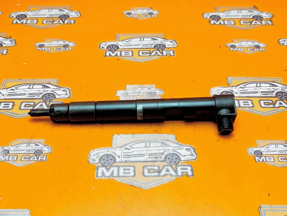 Форсунка ДИЗЕЛЬ MERCEDES-BENZ C-класс W204/S204/С204 рестайлинг (2011 - 2015) фото 1 — Разборка Мерседес