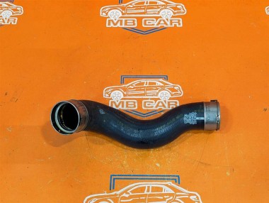 Патрубок интеркулера MERCEDES-BENZ CLA-класс C117/X117 (2013 - 2016) — Разборка Мерседес