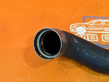 Патрубок интеркулера MERCEDES-BENZ CLA-класс C117/X117 (2013 - 2016) — Разборка Мерседес