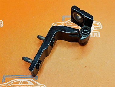 Петля двери MERCEDES-BENZ A-класс W177 (2018 - 2023) — Разборка Мерседес