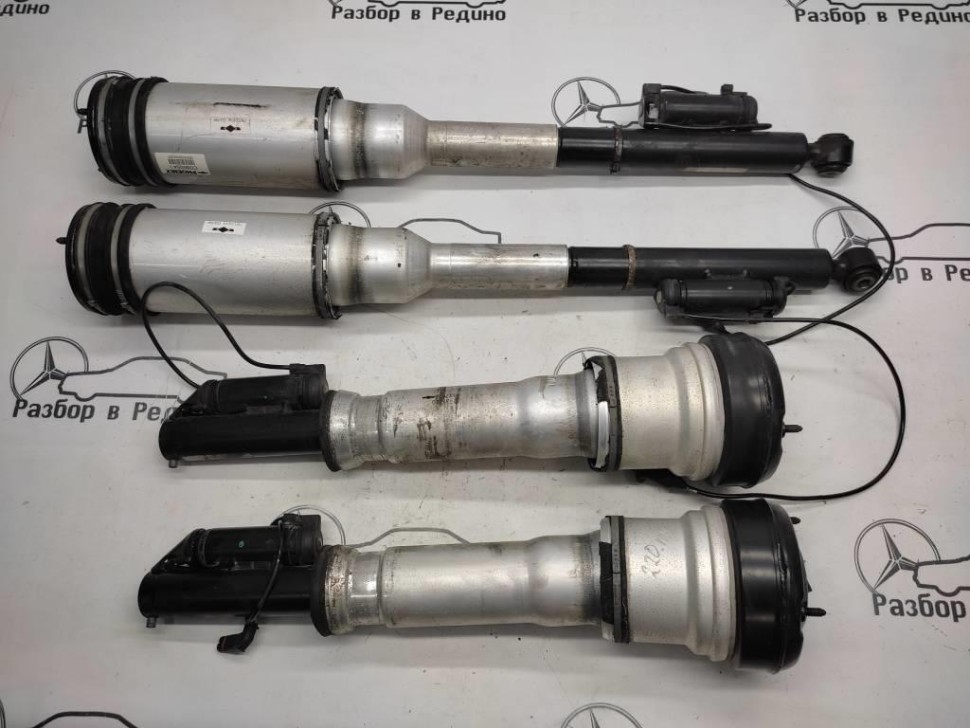 Пневмостойка передняя MERCEDES-BENZ S-класс W220 (1998 - 2005) фото 1 — Разборка Мерседес