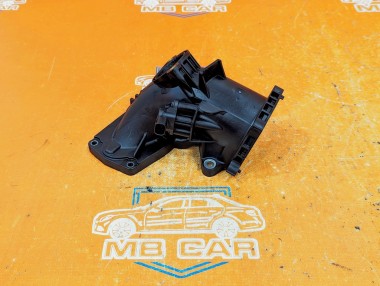 Патрубок впускного коллектора MERCEDES-BENZ C-класс W205/S205/C205/A205 (2014 - 2018) — Разборка Мерседес