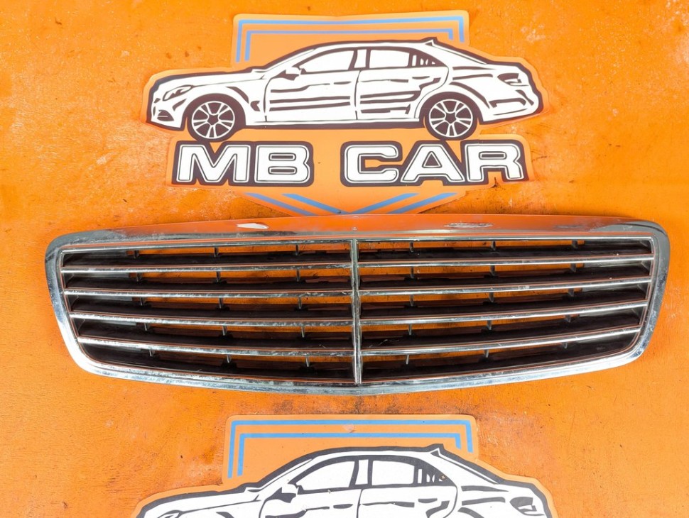 Решетка радиатора MERCEDES-BENZ S-класс W220 (1998 - 2005) фото 1 &mdash; Разборка Мерседес