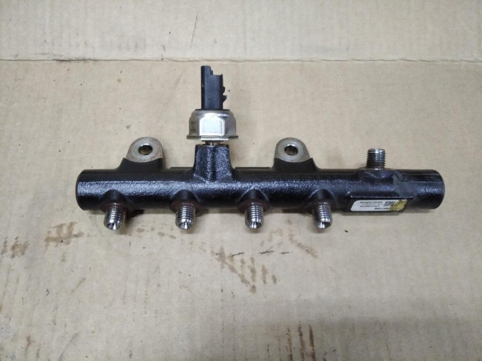 Рампа топливная MERCEDES-BENZ B-класс W246 рестайлинг (2014 - 2018) фото 1 — Разборка Мерседес