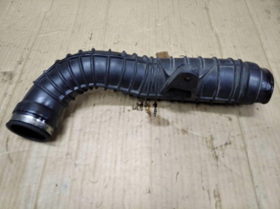 Патрубок турбины MERCEDES-BENZ Vito W638 (1996 - 2003) фото 1 — Разборка Мерседес