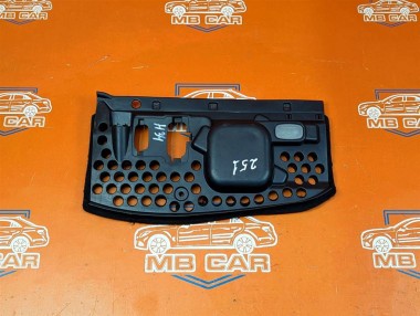 Пластик торпеды MERCEDES-BENZ R-класс W251 (2005 - 2007) — Разборка Мерседес