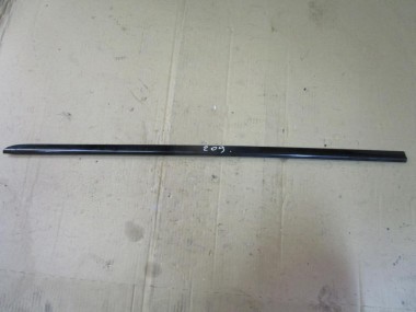 Молдинг стекла двери MERCEDES-BENZ CLK-класс C209/A209 (2002 - 2005) — Разборка Мерседес