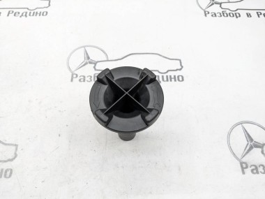 Кронштейн крепления запаски MERCEDES-BENZ CLK-класс C209/A209 (2002 - 2005) — Разборка Мерседес