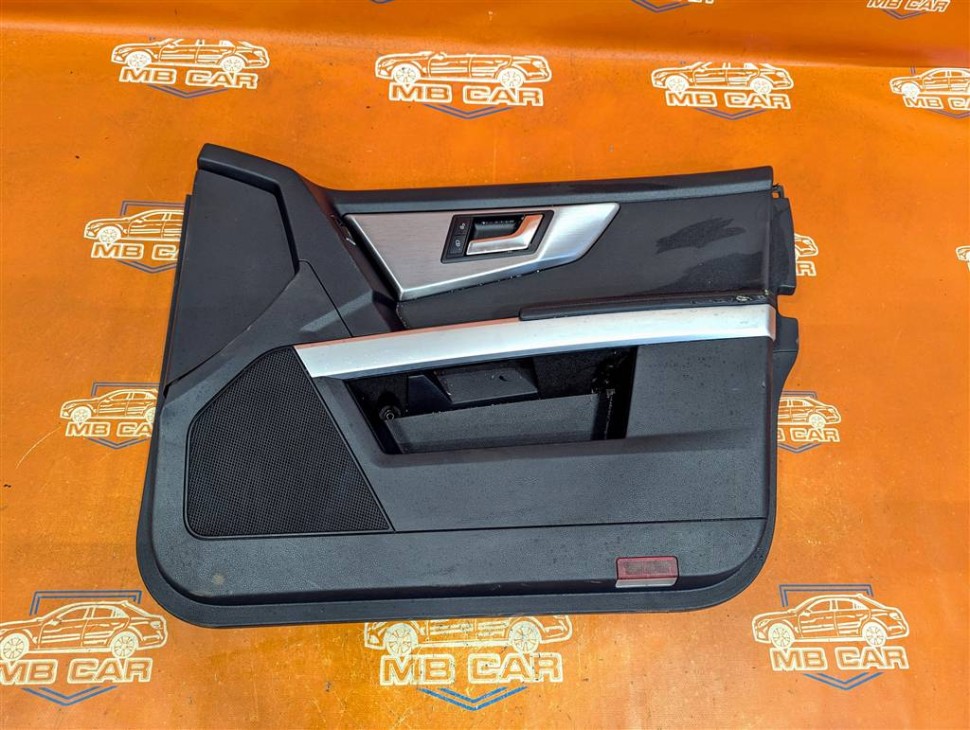 Карта двери передняя правая MERCEDES-BENZ GLK-класс X204 (2008 - 2012) фото 1 — Разборка Мерседес