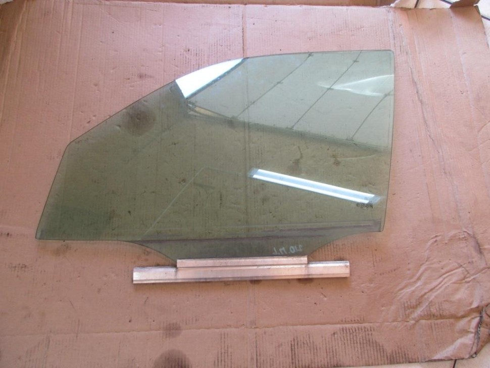 Стекло переднее левое MERCEDES-BENZ E-класс W210/S210 рестайлинг (1999 - 2003) фото 1 — Разборка Мерседес