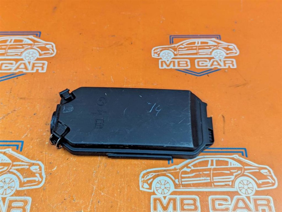 Крышка блока предохранителей MERCEDES-BENZ SL-класс R231 рестайлинг (2016 - 2020) фото 1 — Разборка Мерседес