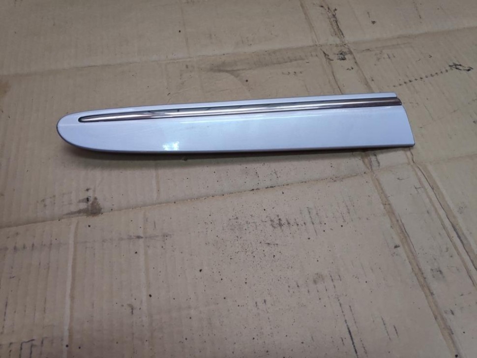 Молдинг крыла правый MERCEDES-BENZ CLK-класс C209/W209 (2002 - 2005) фото 1 — Разборка Мерседес