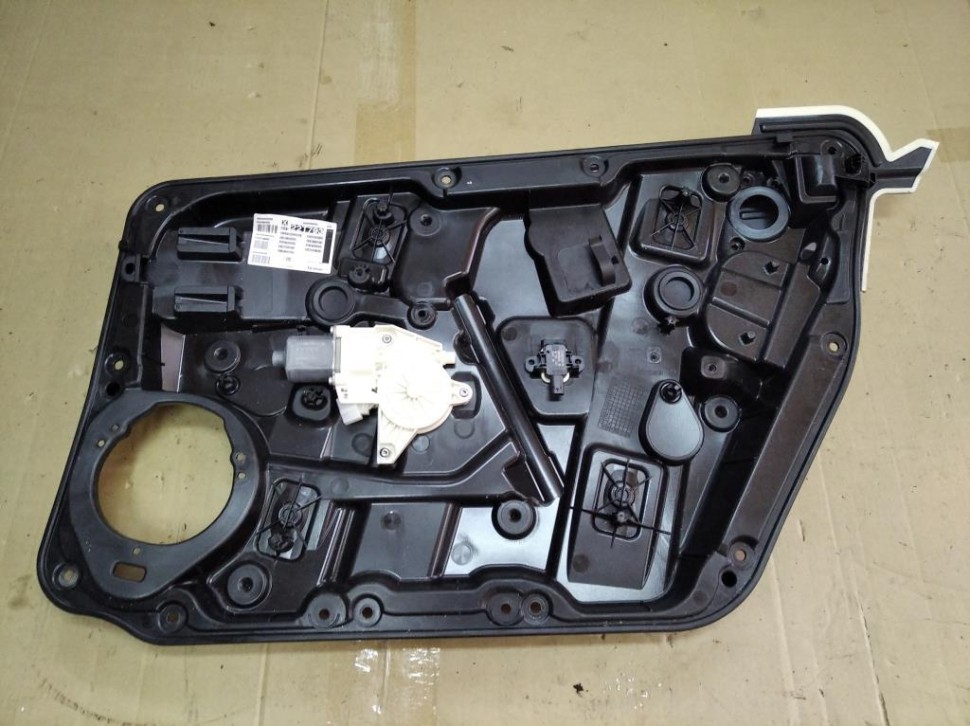 Стеклоподъемник передний правый MERCEDES-BENZ GLA-класс X156 рестайлинг (2017 - 2020) фото 1 — Разборка Мерседес