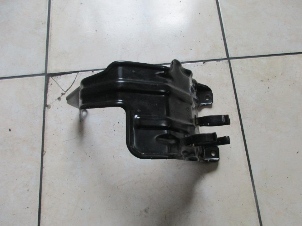 Защитный экран MERCEDES-BENZ C-класс W205/S205/C205/A205 (2014 - 2018) фото 1 — Разборка Мерседес