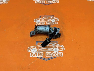 Моторчик раздаточной коробки MERCEDES-BENZ M-класс W163 (1997 - 2001) — Разборка Мерседес