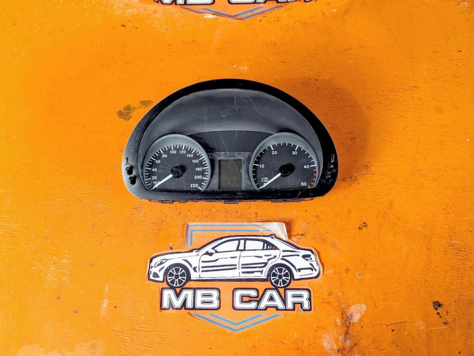 Щиток приборов MERCEDES-BENZ V-класс W639 (2003 - 2014) фото 1 &mdash; Разборка Мерседес