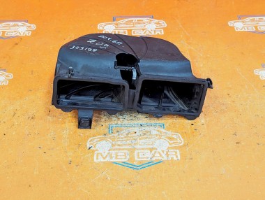 Воздухозаборник MERCEDES-BENZ C-класс W204/S204/С204 рестайлинг (2011 - 2015) — Разборка Мерседес