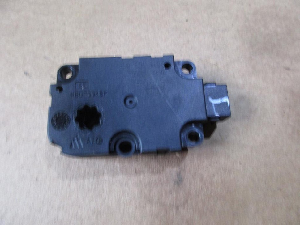 Сервоприводы печки MERCEDES-BENZ GLC-класс X253 (2015 - 2019) фото 1 — Разборка Мерседес