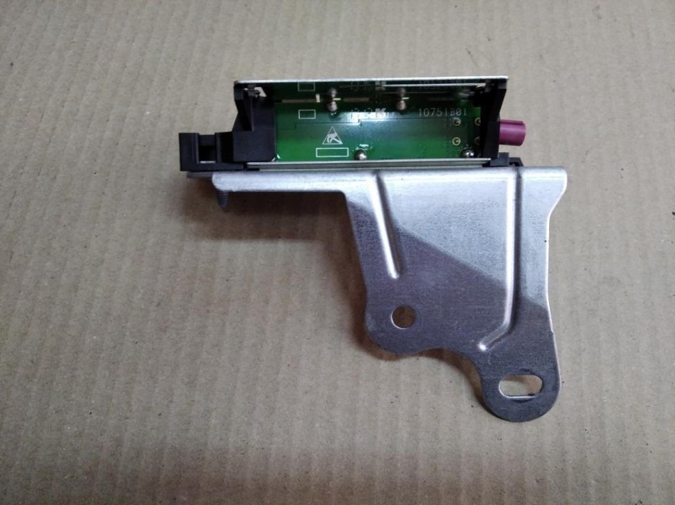 Антенна MERCEDES-BENZ GLS-класс X166 (2015 - 2019) фото 1 — Разборка Мерседес