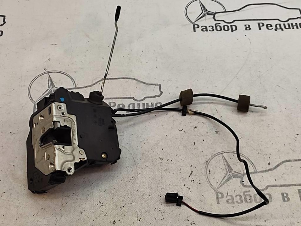 Замок двери передней левой MERCEDES-BENZ CLS-класс C219 (2004 - 2008) фото 1 — Разборка Мерседес