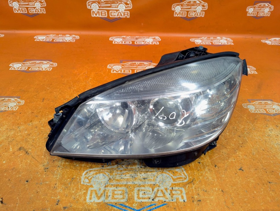 Фара левая MERCEDES-BENZ C-класс W204/S204 (2006 - 2011) фото 1 — Разборка Мерседес