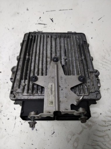 Блок управления двигателем MERCEDES-BENZ C-класс AMG W205/S205/C205/A205 (2014 - 2018) — Разборка Мерседес