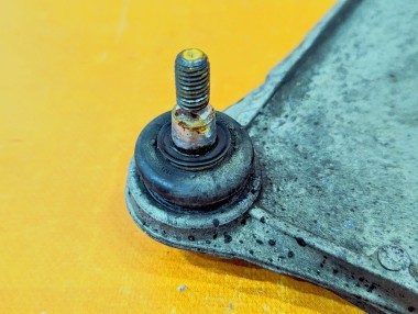 Рычаг передний верхний MERCEDES-BENZ E-класс AMG W211/S211 (2002 - 2006) — Разборка Мерседес