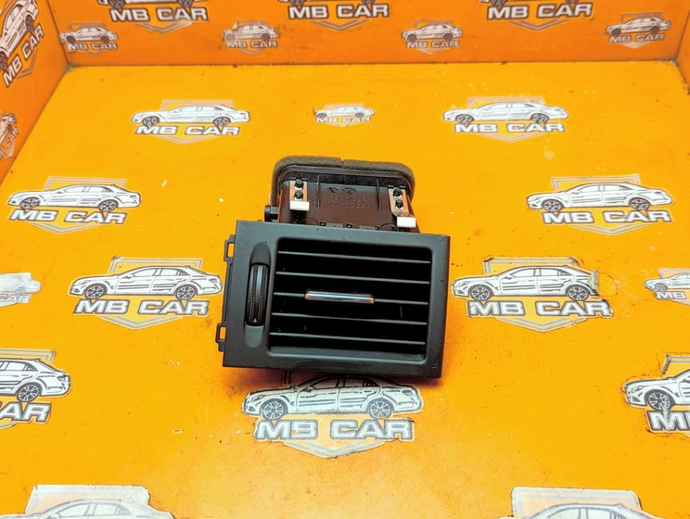 Воздуховод MERCEDES-BENZ C-класс W204/S204 (2006 - 2011) фото 1 &mdash; Разборка Мерседес