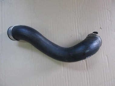 Патрубок интеркулера MERCEDES-BENZ E-класс W212/S212/C207/A207 (2009 - 2013) — Разборка Мерседес