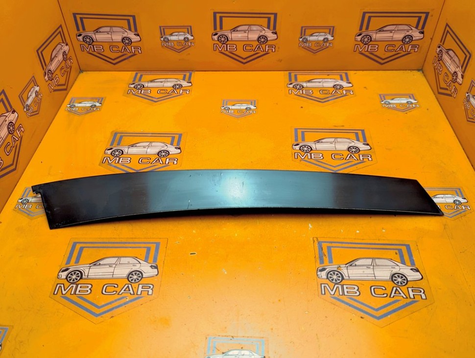 Молдинг двери MERCEDES-BENZ C-класс W204/S204 (2006 - 2011) фото 1 &mdash; Разборка Мерседес