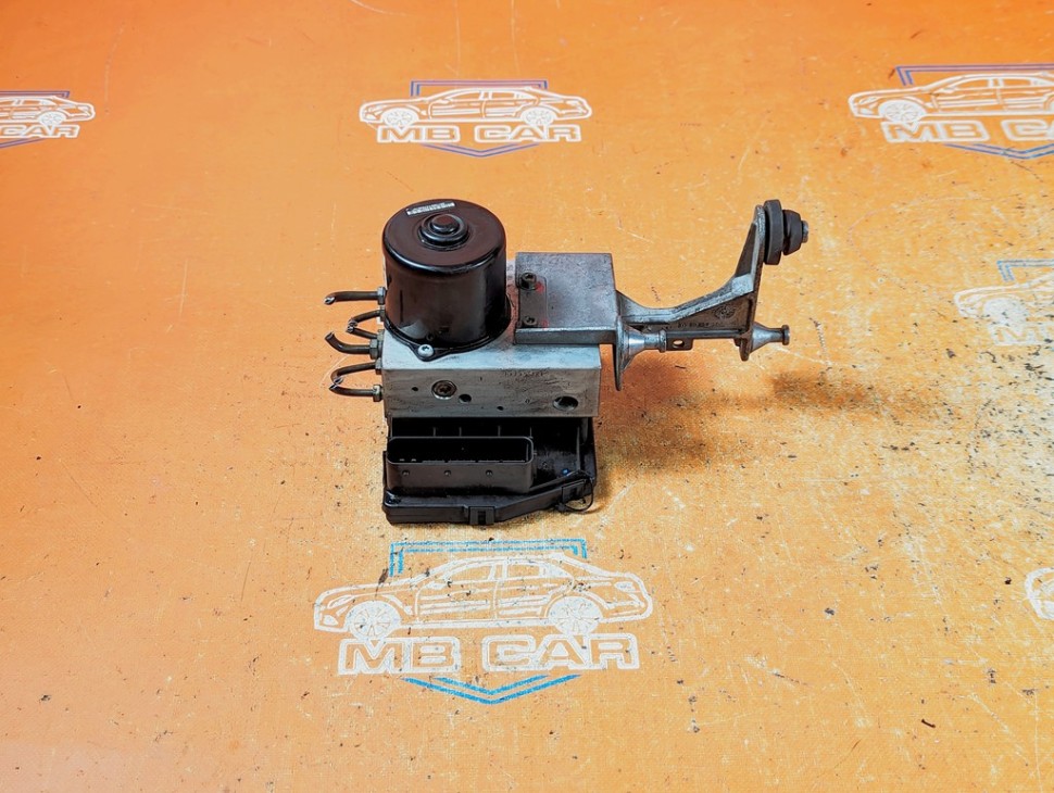 Блок ABS MERCEDES-BENZ C-класс W203/S203/CL203 (2000 - 2004) фото 1 — Разборка Мерседес