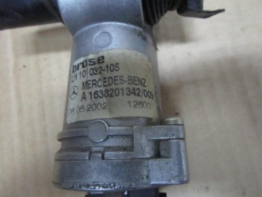 Моторчик задней форточки MERCEDES-BENZ M-класс W163 (1997 - 2001) — Разборка Мерседес