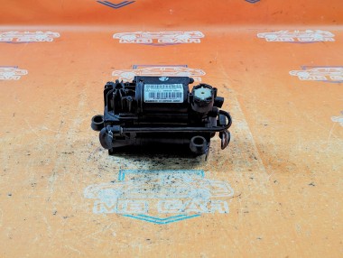 Компрессор пневмоподвески MERCEDES-BENZ S-класс W220 рестайлинг (2002 - 2005) — Разборка Мерседес