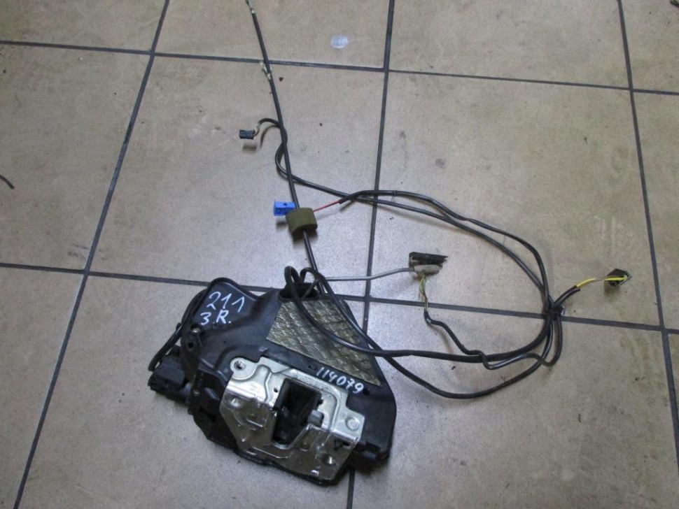 Замок двери задней правой MERCEDES-BENZ E-класс W211/S211 (2002 - 2006) фото 1 — Разборка Мерседес