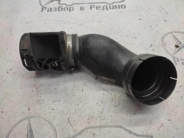 Патрубок интеркулера MERCEDES-BENZ E-класс W211/S211 (2002 - 2006) — Разборка Мерседес