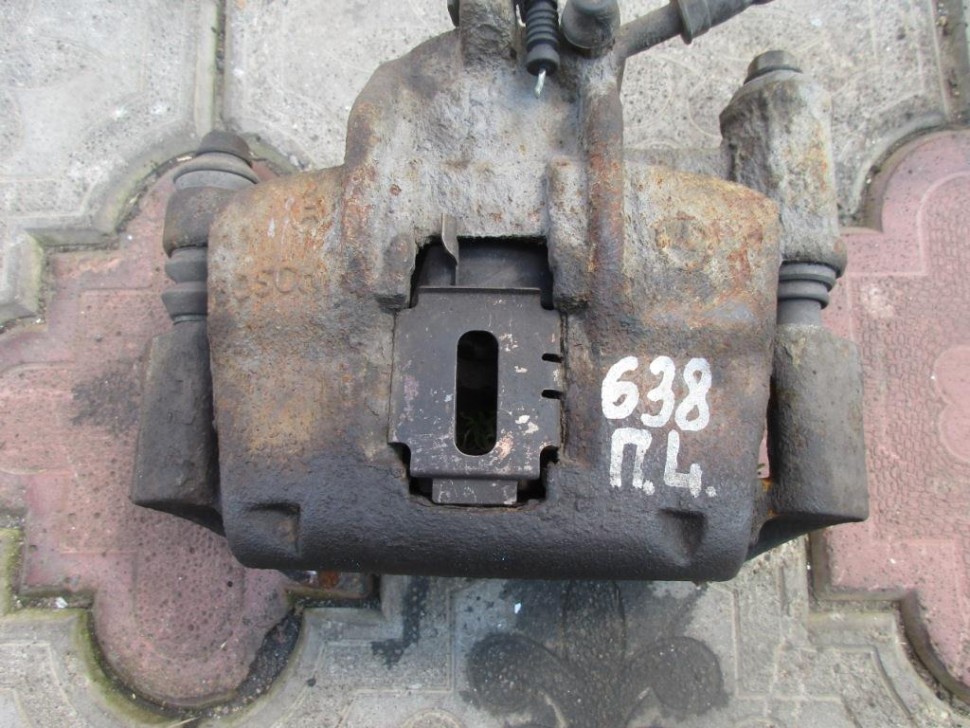 Суппорт передний левый MERCEDES-BENZ Vito W638 (1996 - 2003) фото 1 — Разборка Мерседес