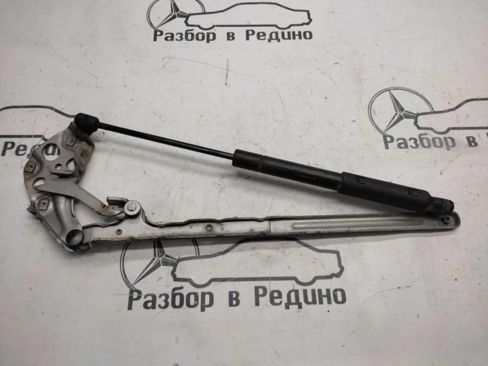 Петля капота MERCEDES-BENZ CLK-класс C208/W208 (1997 - 2000) фото 1 — Разборка Мерседес