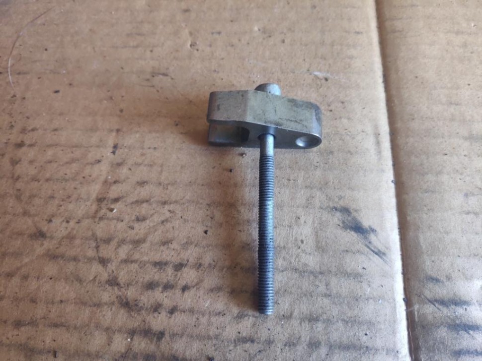 Кронштейн крепления форсунок MERCEDES-BENZ GL-класс X164 (2006 - 2009) фото 1 — Разборка Мерседес