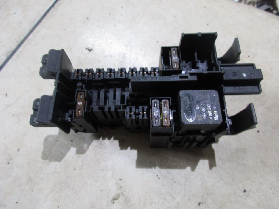 Блок предохранителей MERCEDES-BENZ GLC-класс Coupe C253 (2016 - 2019) фото 1 — Разборка Мерседес