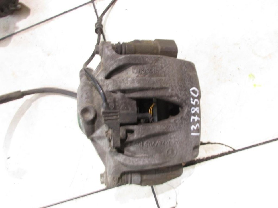 Суппорт передний правый MERCEDES-BENZ E-класс W211/S211 рестайлинг (2006 - 2009) фото 1 — Разборка Мерседес