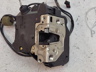 Замок двери передней правой MERCEDES-BENZ CLS-класс C219 (2004 - 2008) — Разборка Мерседес
